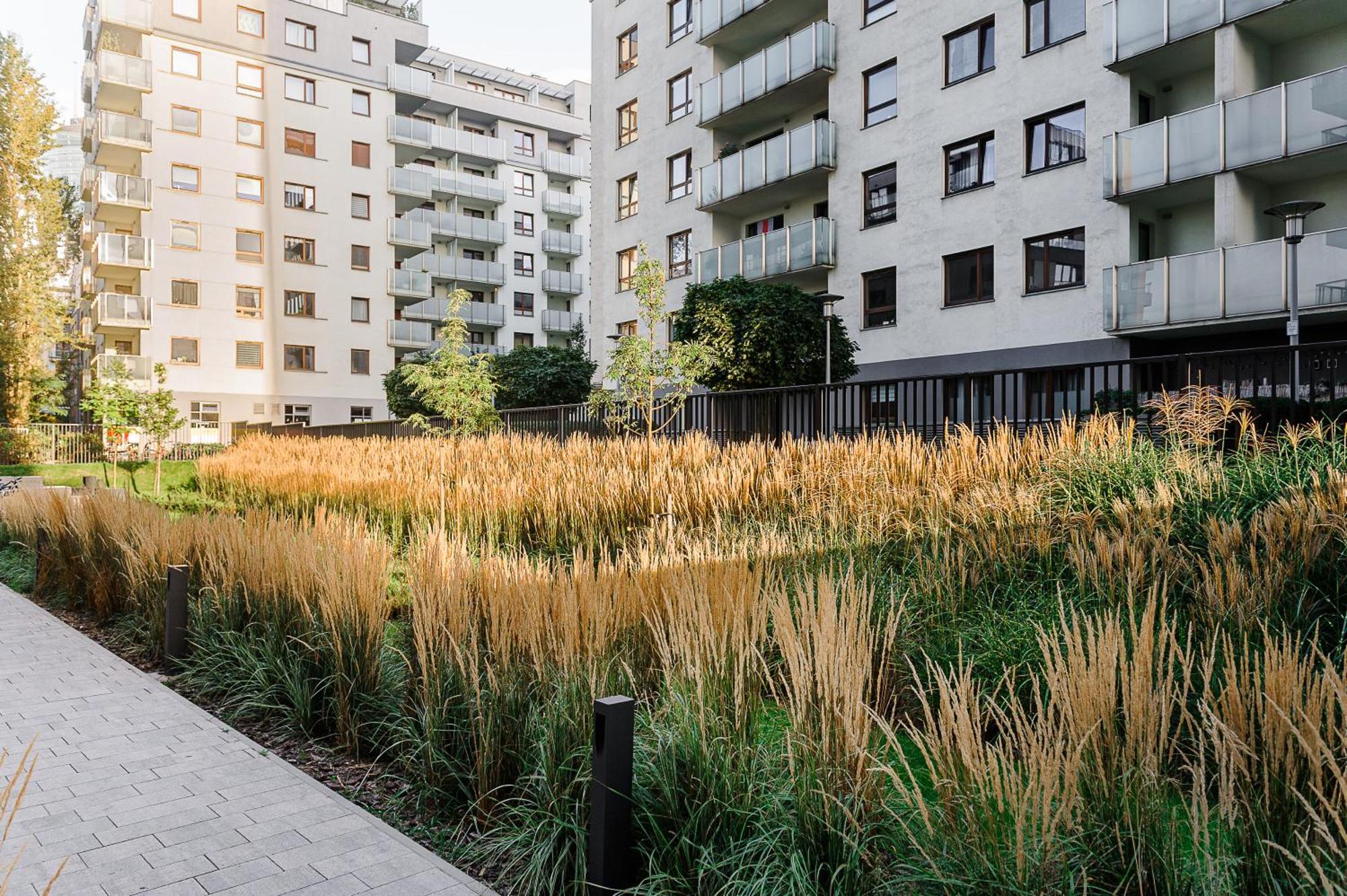 Lumina Apartments Near Warsaw Uprising Museum Exterior photo